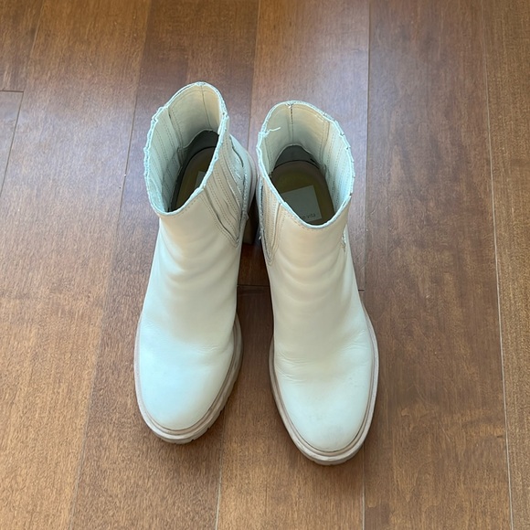 Dolce Vita Caster Booties - Picture 2 of 6